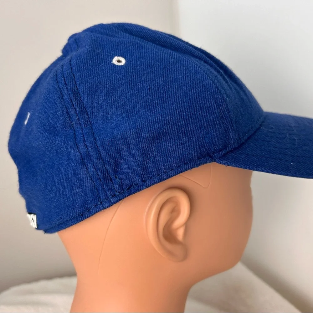 Zephyr blue wool